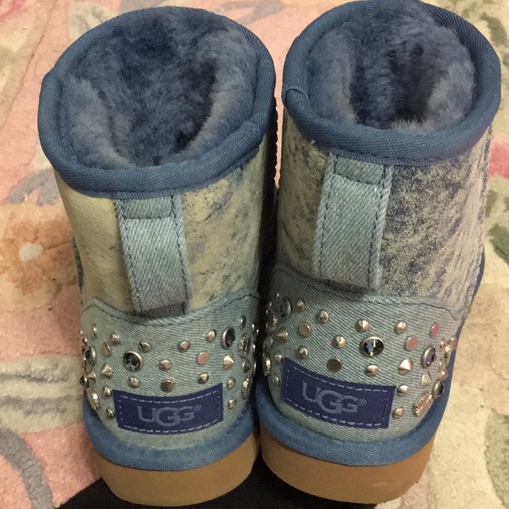 UGGS Embellishments Rare Boots
